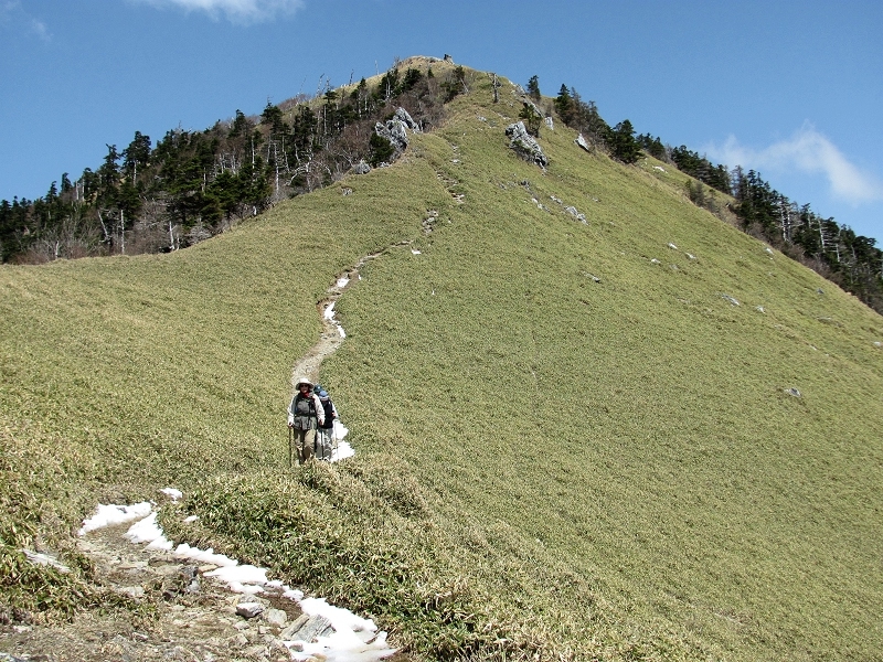 Trail on Tsurugi-san