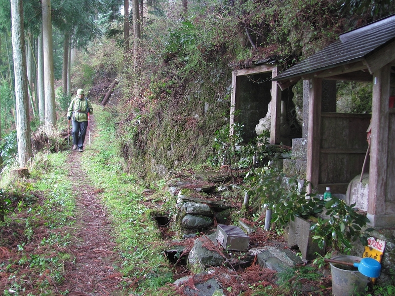 Descending to Shimahatanokawa
