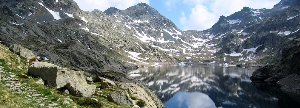 Lac du Basto in the Valmasque Valley, Maritime Alps of France