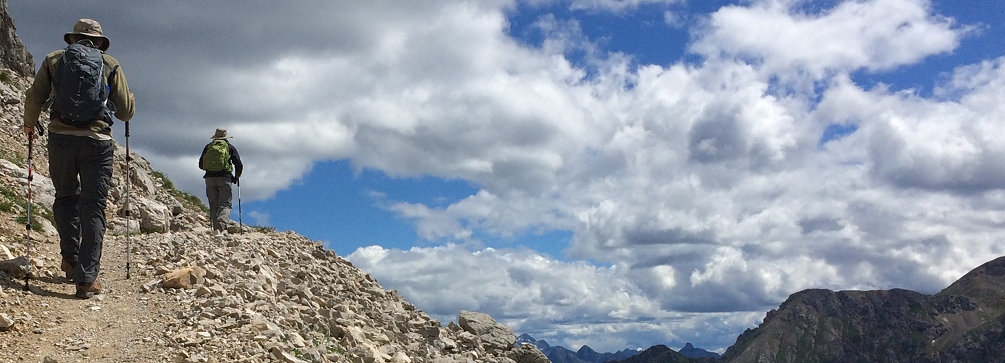 Hikers on the Hirzelweg, Rosengarten Group, Dolomites of Italy